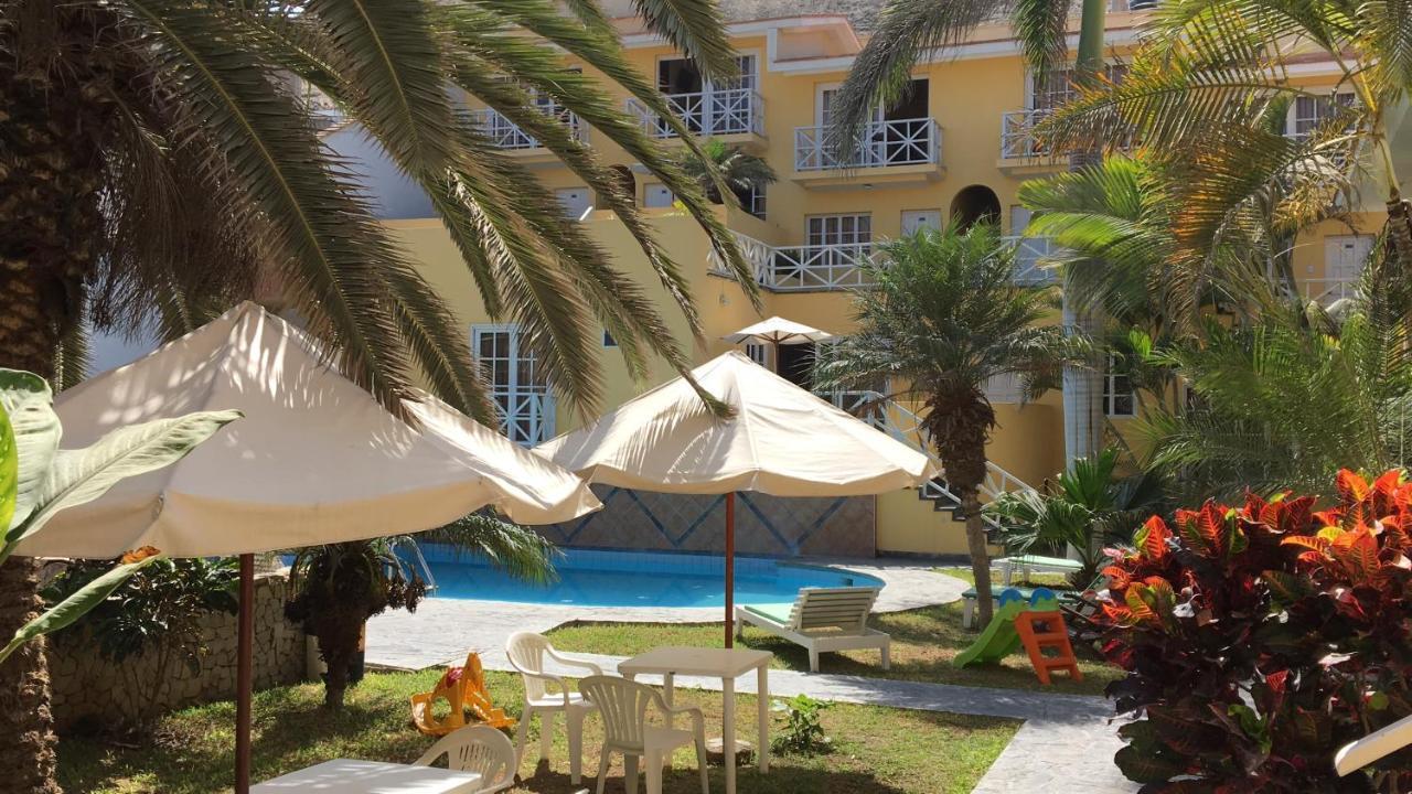 Las Palmeras De Huanchaco Exterior photo