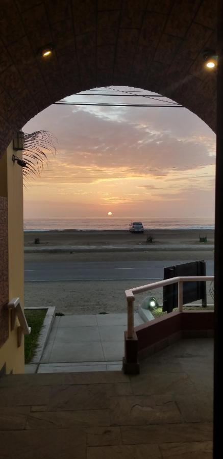 Las Palmeras De Huanchaco Exterior photo