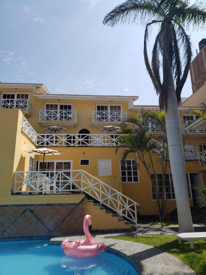 Las Palmeras De Huanchaco Exterior photo