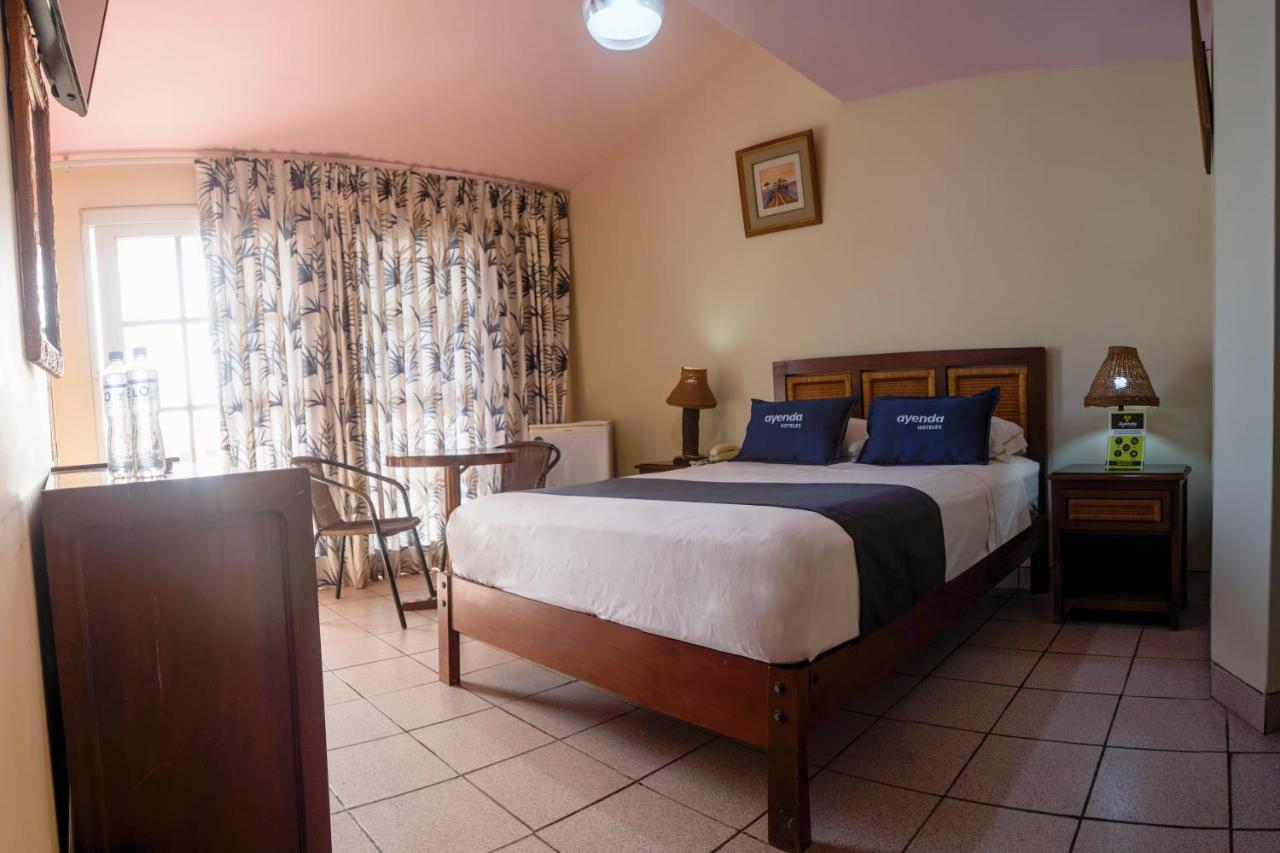 Las Palmeras De Huanchaco Exterior photo