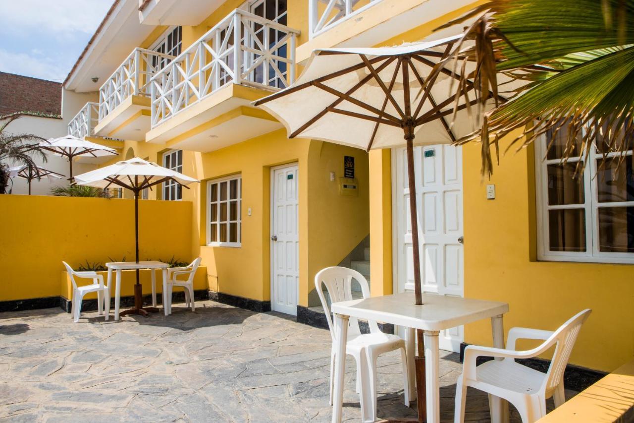 Las Palmeras De Huanchaco Exterior photo