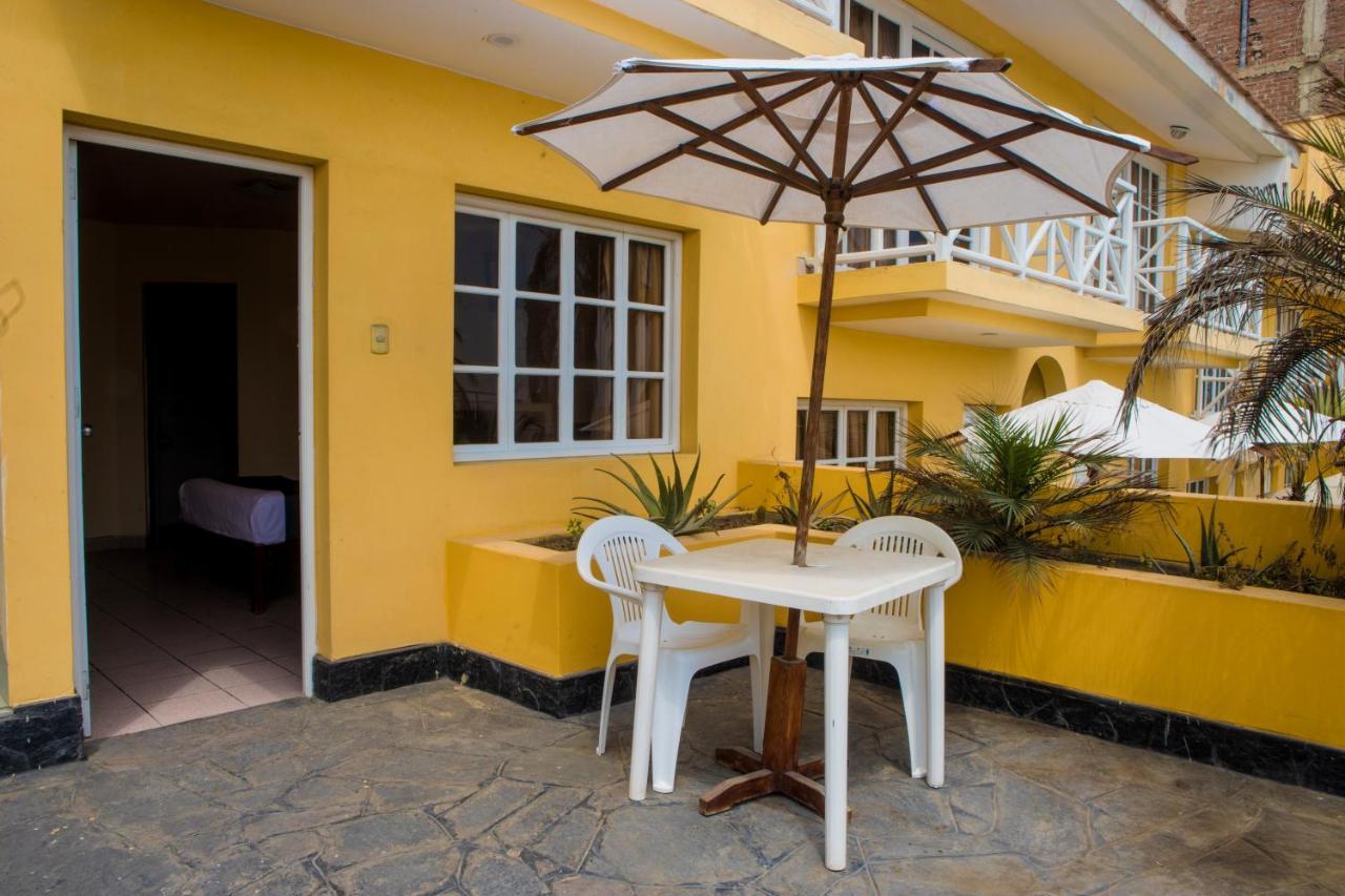 Las Palmeras De Huanchaco Exterior photo
