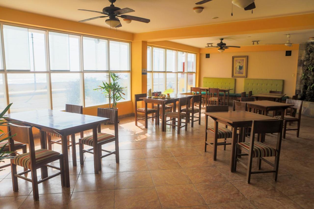 Las Palmeras De Huanchaco Exterior photo
